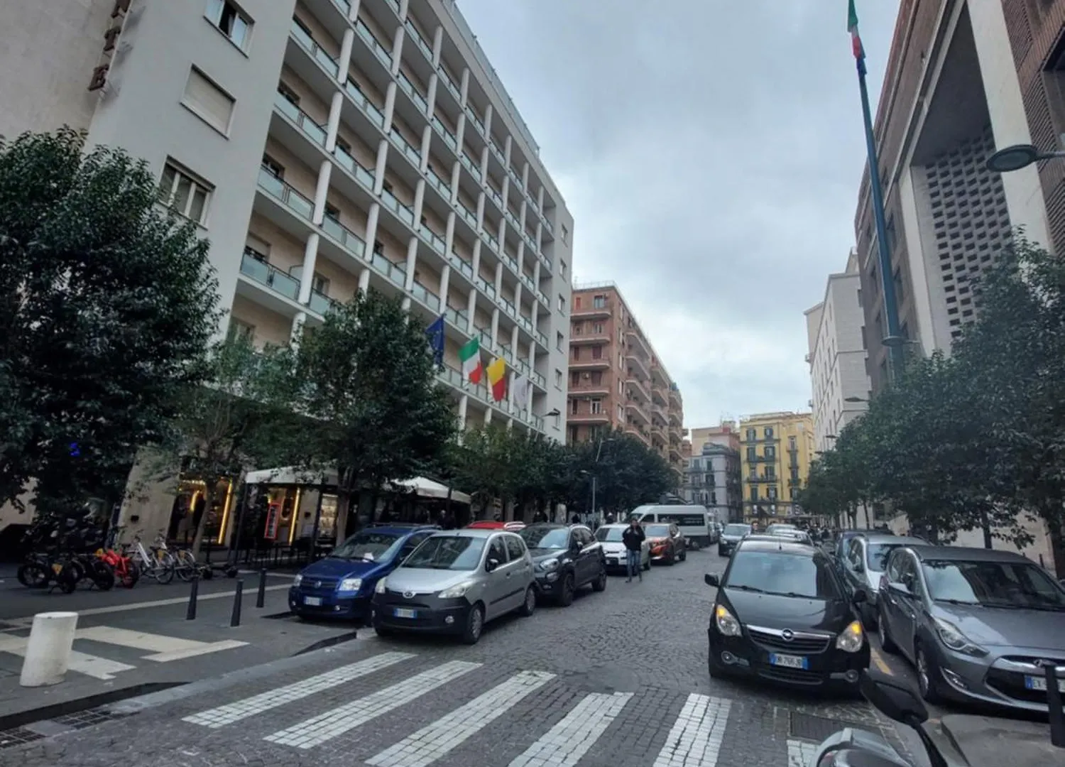 Cart'S Home Naples Italy